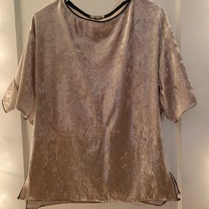 Gimmicks top